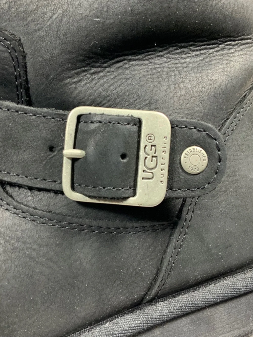 UGG versatile work all